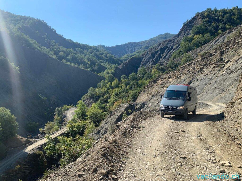 Sh 76 Berat nach Permet Sprinter 4x4