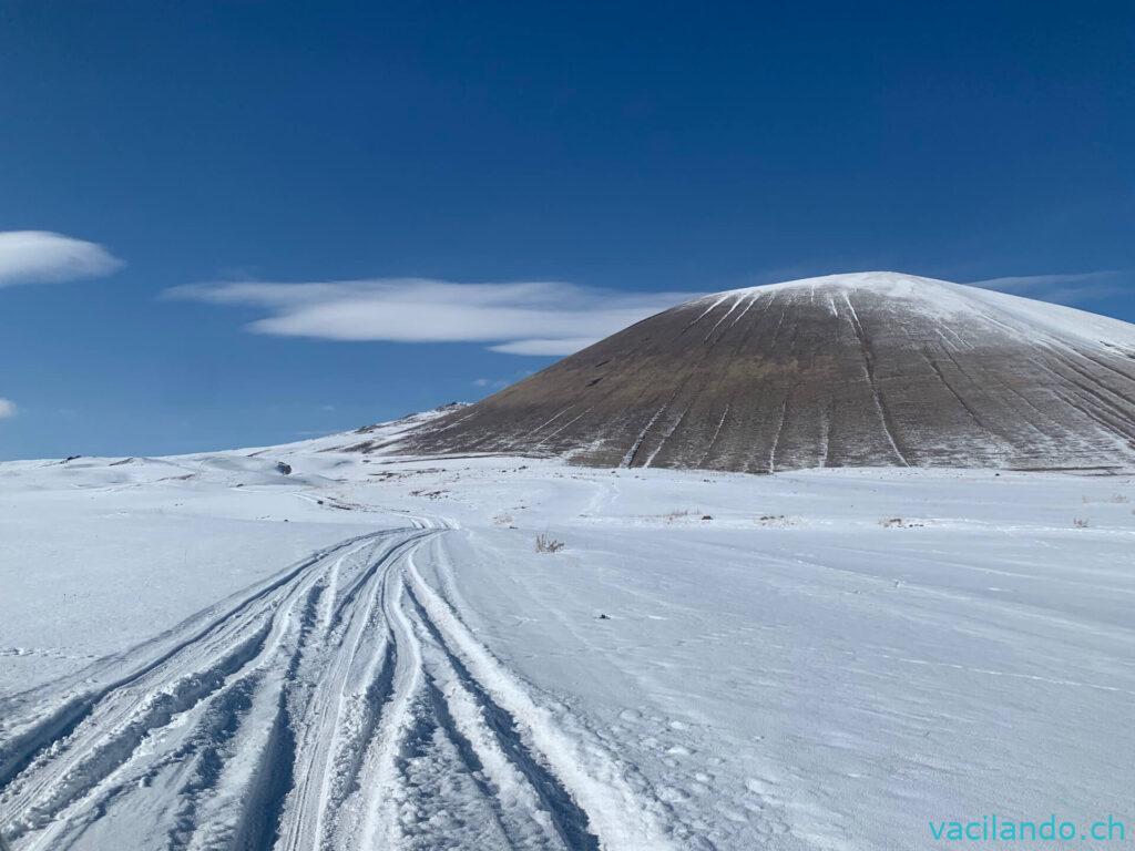 Argmaghan Armenien mit Camper im Winter