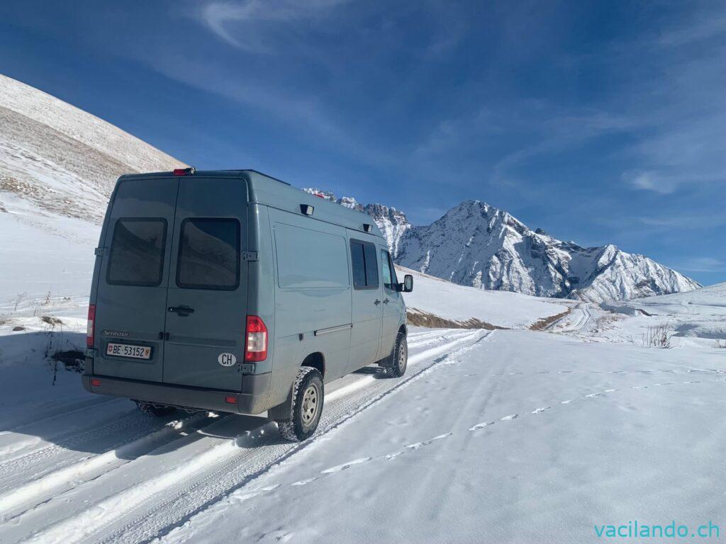 Zagaripass im Winter Georgien