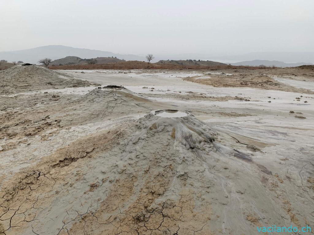 Mud volcanos Georgien Camper