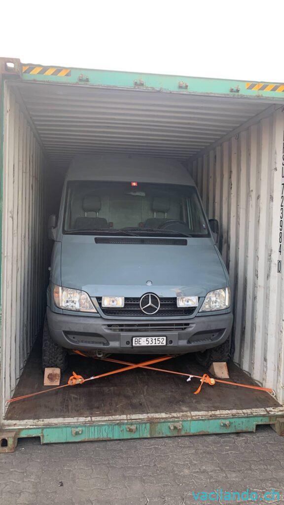 Mumbai Verschiffung Sprinter 4x2 und 4x4 in Container