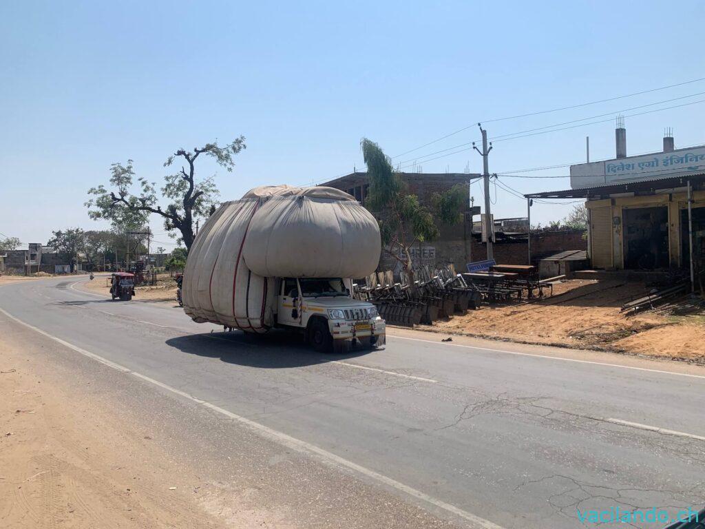 Indien verkehr Lastwagen