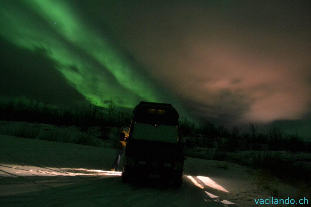 Nordlicht mit VW Camper